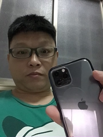 [開箱分享]Iphone 11 pro試用hoda 藍寶石幻影 3D 隱形滿版螢幕保護貼 & Mous 英國防摔手機殼