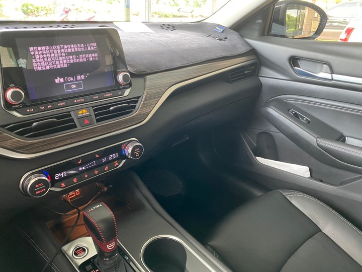 [開箱]不完美Nissan ALTIMA開箱心得文