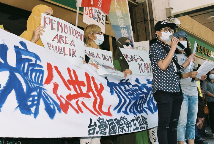 坐爆台北車站，野餐唱歌靜坐躺臥皆可#272