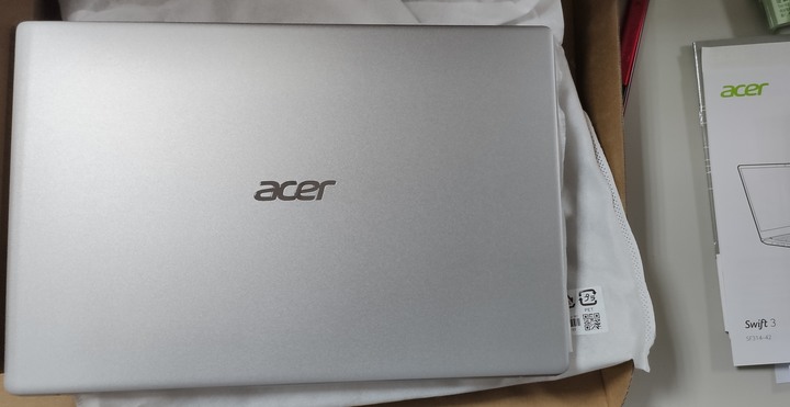 Acer 傳奇 SF314  (R5-4500U 8G 512GSSD ) 簡易開箱