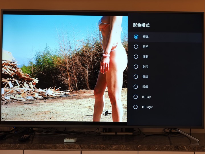 點我看大圖 恐龍小妹的BenQ不閃屏65吋4K電視開箱