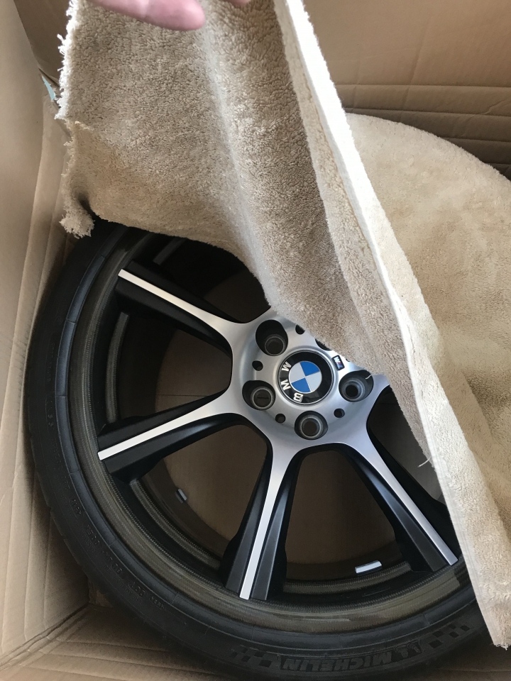 5/1 更新了 M4 GTS 中古鋁圈 開箱文