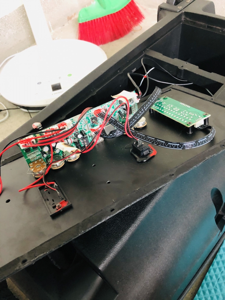音響充電孔壞掉沒有地方願意維修？