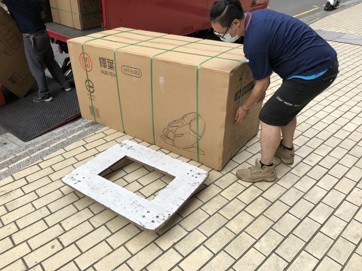 【開箱】孝敬母親節的禮物 HY-5083輝葉追夢椅