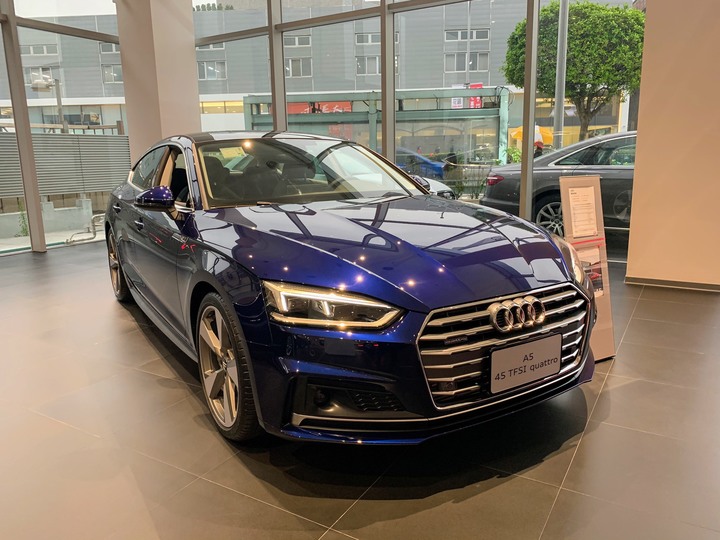 開箱有質感的車 BMW X4