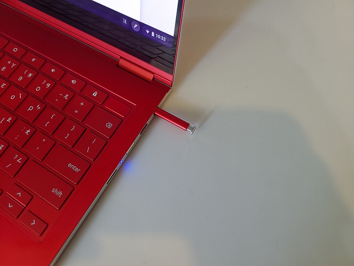 [開箱]三星Galaxy ChromeBook精美紅色機