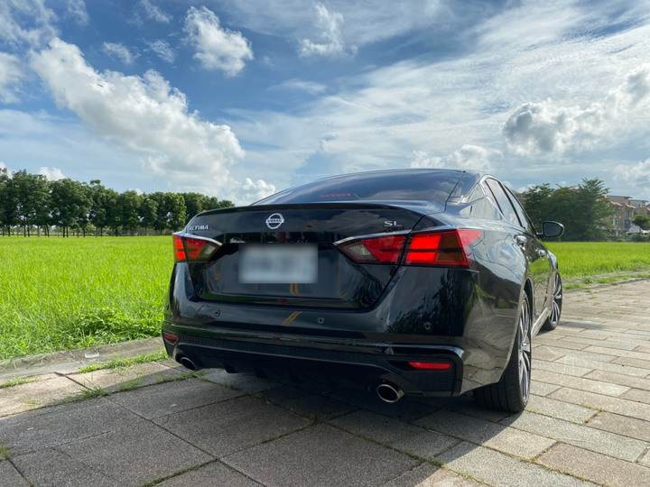 [開箱]不完美Nissan ALTIMA開箱心得文