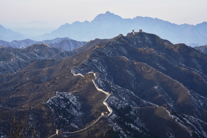 登高山拍攝遠處的模糊感能怎麼救呢?