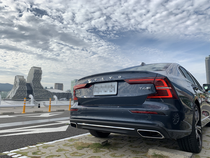 S60 PHEV 台北高雄往返油耗日記