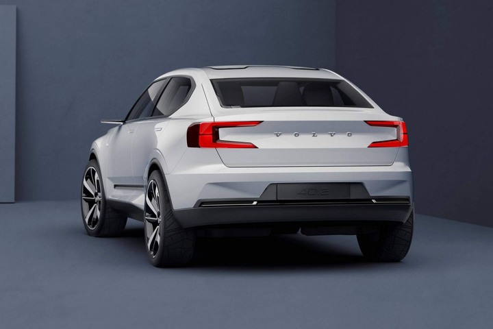 New V40 跨界跑旅?