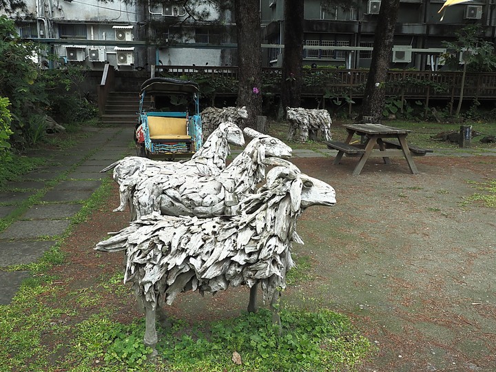 花蓮市 將軍府、松園別館、台開心農場、星巴克洄瀾門市、晨研早午餐 —梅雨季中的花蓮旅行，第一部