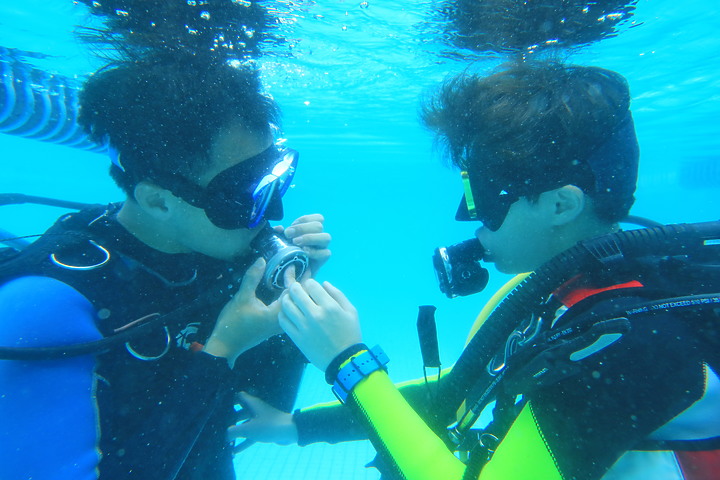 (映像分享) 安心潛進、輕鬆享樂 in 新北市龍洞 【Open Water Diver/開放水域潛水員教學】feat.海洋星球潛水訓練中心 & Canon PowerShot G1 X Mark III