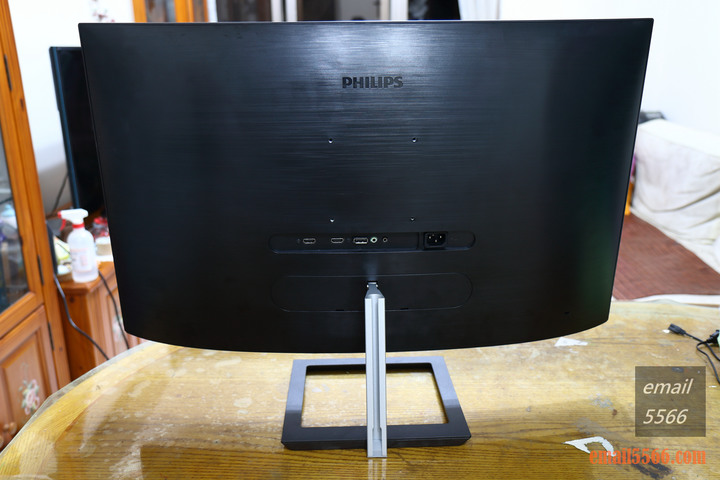 點我看大圖 PHILIPS 飛利浦 328E1C 32吋曲面4K高畫質顯示器開箱-Ultra HD 4K、VA、1500R