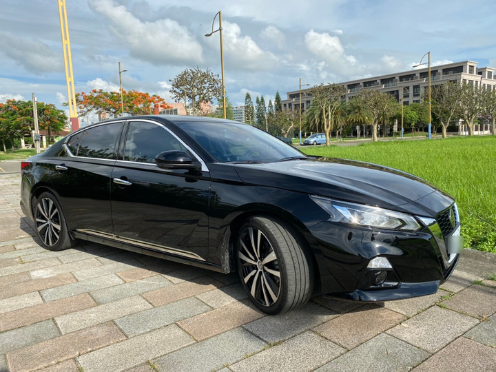 [開箱]不完美Nissan ALTIMA開箱心得文
