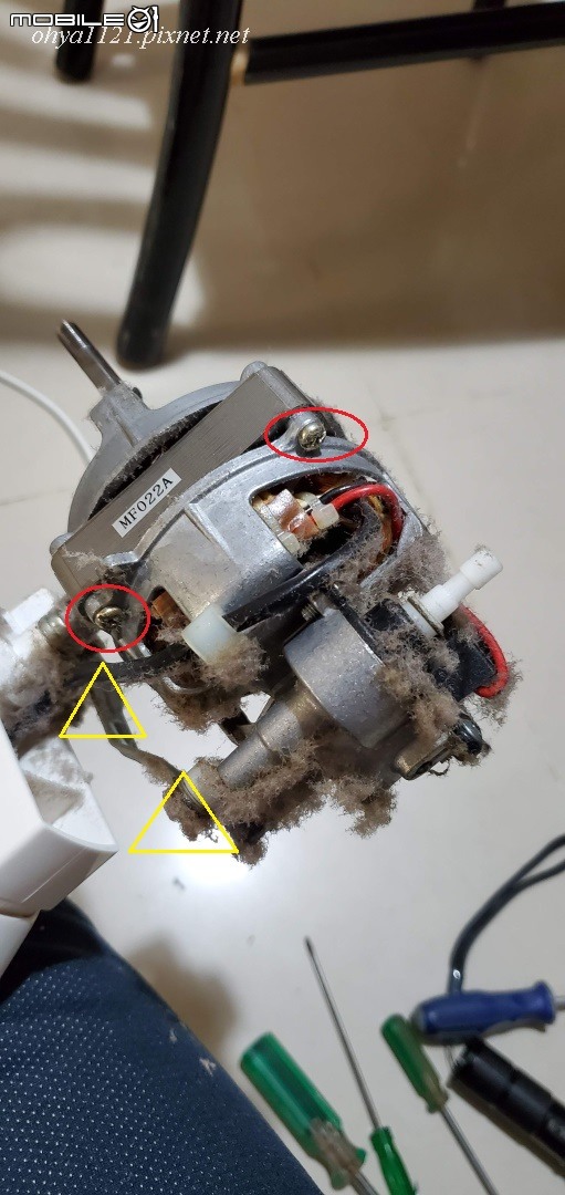 不專業亂搞系列【保養維修】SAMPO SK-FM14R聲寶微電腦電風扇轉很慢?! 這裡保養一下就行了