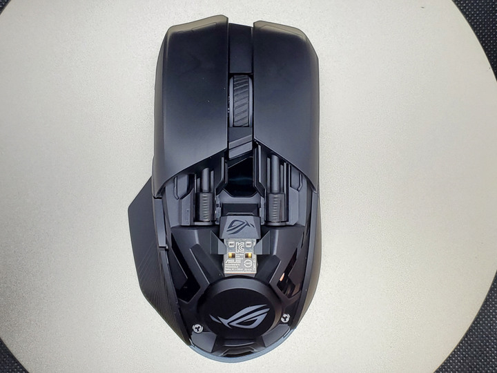 [開箱]ROG CHAKRAM / 猶如環刃在手的全能旗艦電競滑鼠