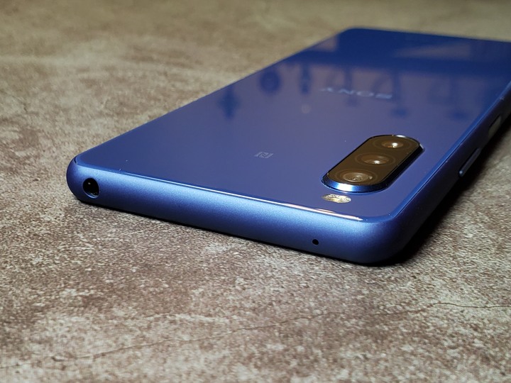開心灑花 Xperia 10 II 今天到手