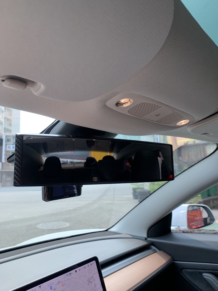 [開箱] 從Mazda 3到Model 3 5000公里用車心得分享