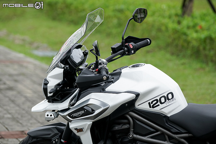 Triumph TIGER 1200 XRᴛ 試駕 頂規大虎絕非虛張聲勢