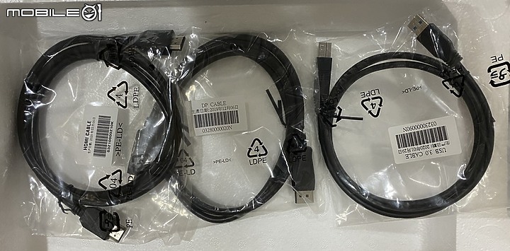 GIGABYTE 技嘉大尺寸 1500R 曲面G32QC 熱騰騰 開~香