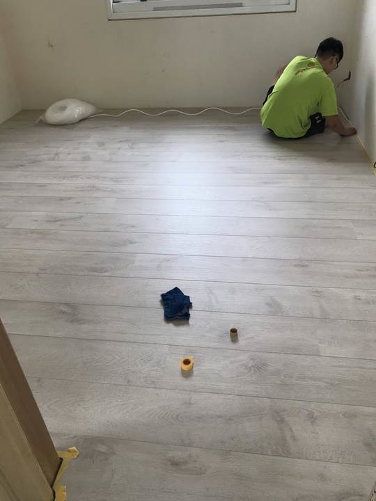 分享 MEISTER 超耐磨地板 夏朵妮白橡木