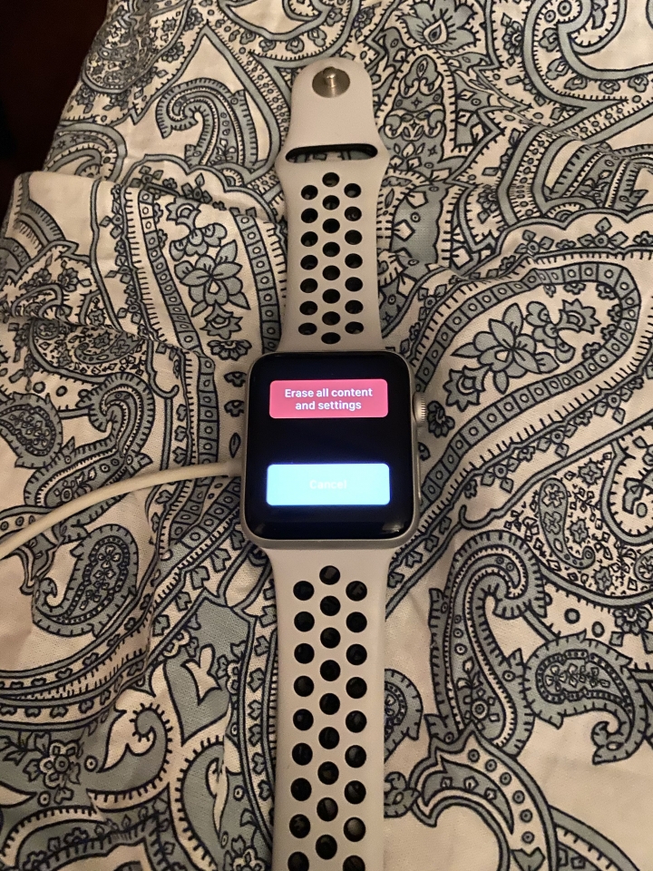 有關Apple Watch 3 GPS版疑似故障求助