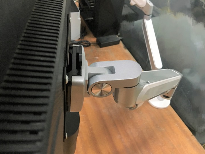 雙螢幕使用者都值得擁有- 開箱Raymii MS6氣壓螢幕支架