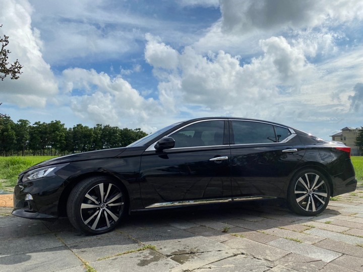 [開箱]不完美Nissan ALTIMA開箱心得文