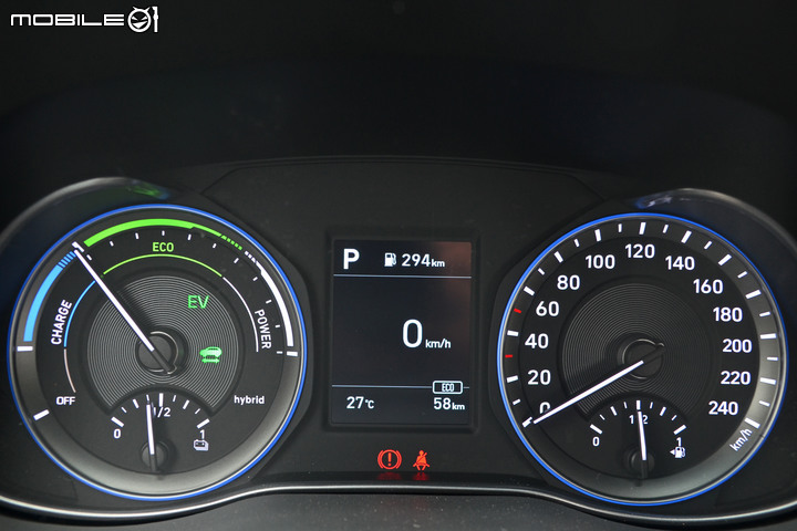 Hyundai Kona Hybrid 試駕,油電休旅新勢力!