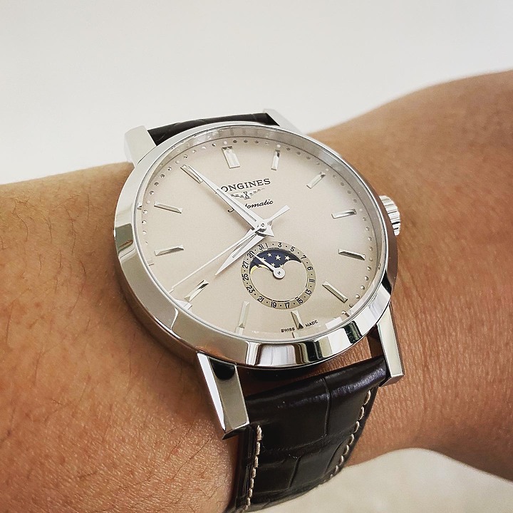點我看大圖 浪琴錶 1832 月相款 Longines 1832 Moonphase 開箱
