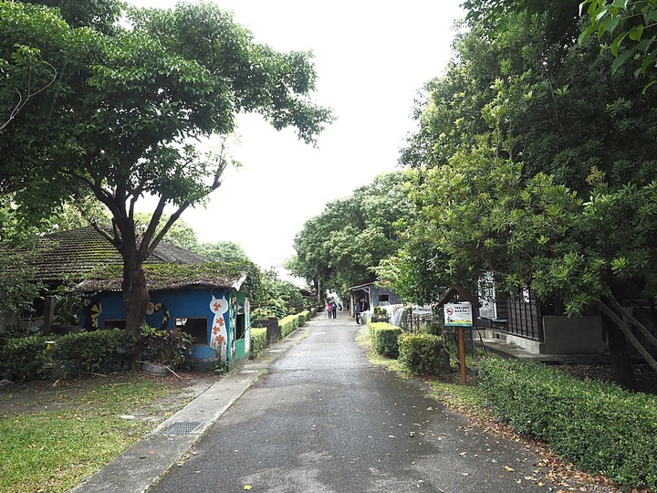 花蓮市 將軍府、松園別館、台開心農場、星巴克洄瀾門市、晨研早午餐 —梅雨季中的花蓮旅行,第一部