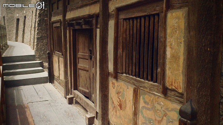 八載春秋恍似夢,回首當年走絲路