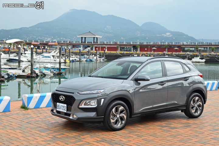 Hyundai Kona Hybrid 試駕,油電休旅新勢力!