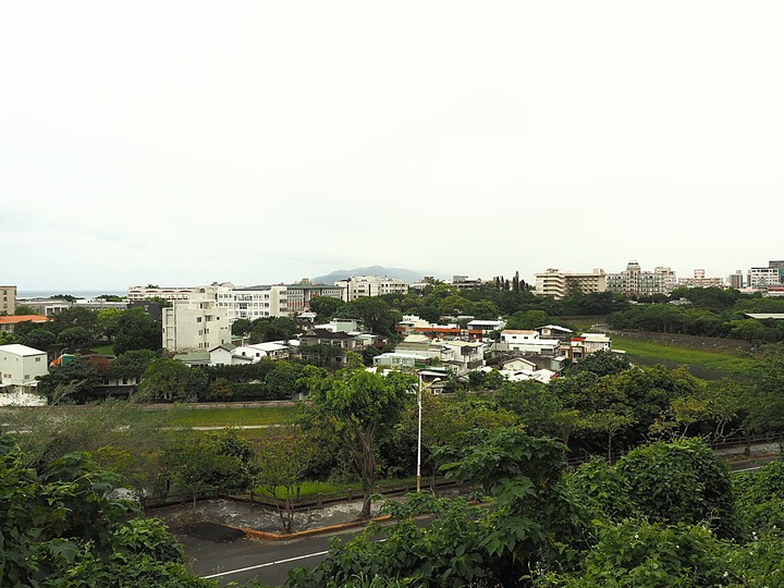 花蓮市 將軍府、松園別館、台開心農場、星巴克洄瀾門市、晨研早午餐 —梅雨季中的花蓮旅行,第一部