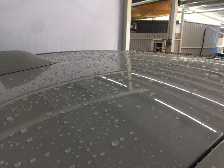 ［BMW 7系列］鍍膜分享 5年的白車鍍完還是一樣亮11