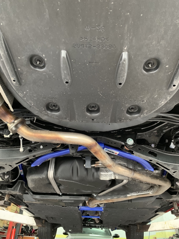 新款ES300H底盤強化