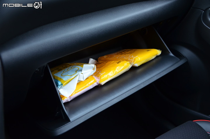 Hyundai Kona Hybrid 試駕,油電休旅新勢力!