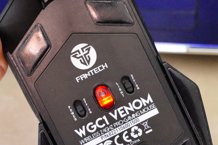 (開箱) FANTECH WGC1 充電式RGB 2.4G無線電競滑鼠