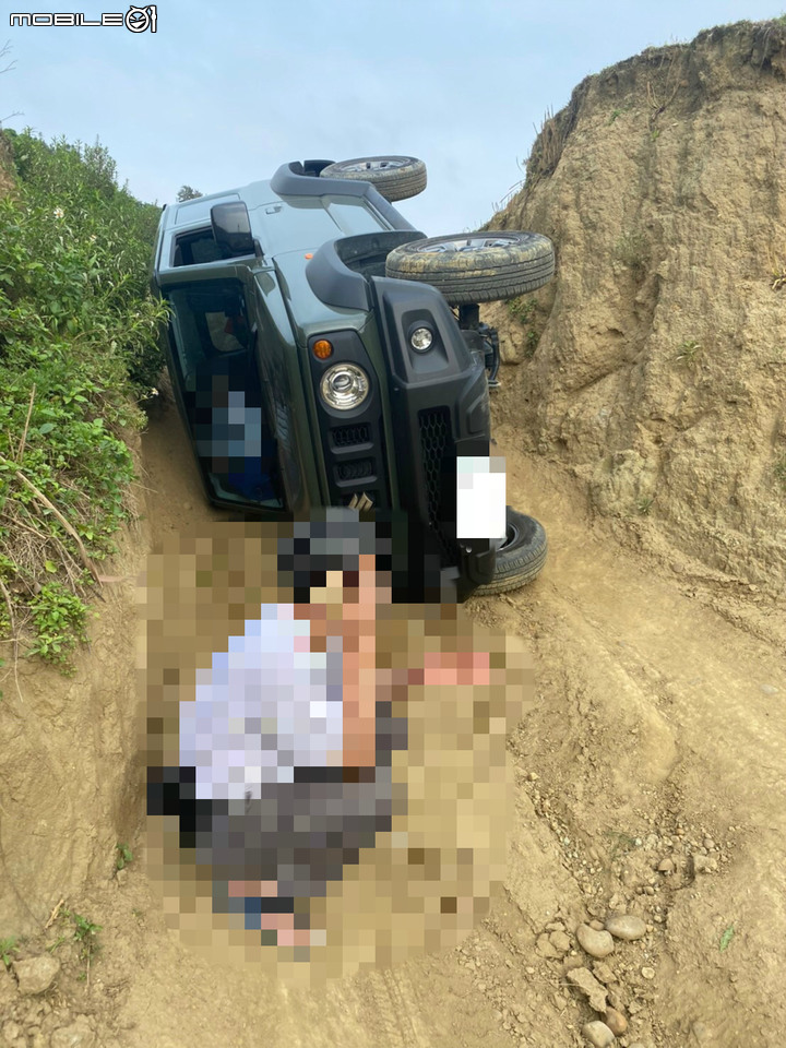 新Jimny越野翻車?
