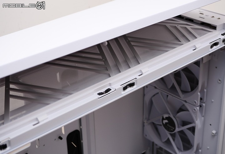 白之美，雙上蓋彈性擴充 FD Define 7 TG White 開箱