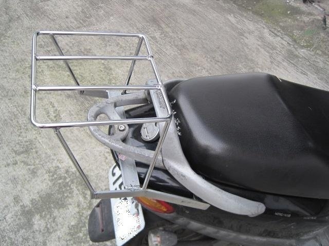 機車流線型車尾是不是就無法裝後置物架？