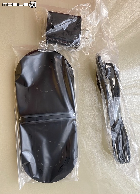 <開箱> 無線拘束 HyperX CLOUD Flight S 7.1 + ChargePlay Base 充電版
