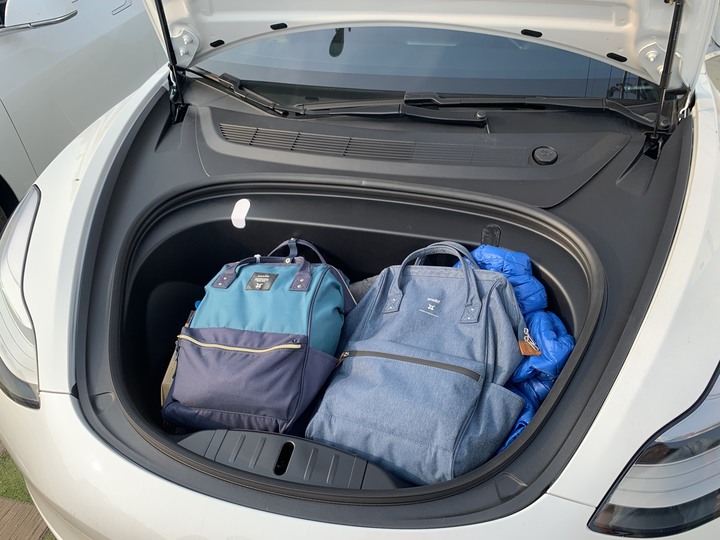 [開箱] 從Mazda 3到Model 3 5000公里用車心得分享