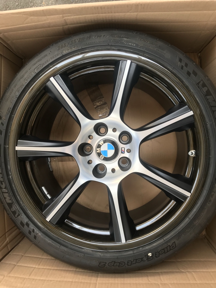 5/1 更新了 M4 GTS 中古鋁圈 開箱文