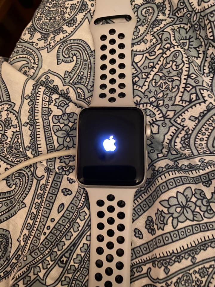 有關Apple Watch 3 GPS版疑似故障求助