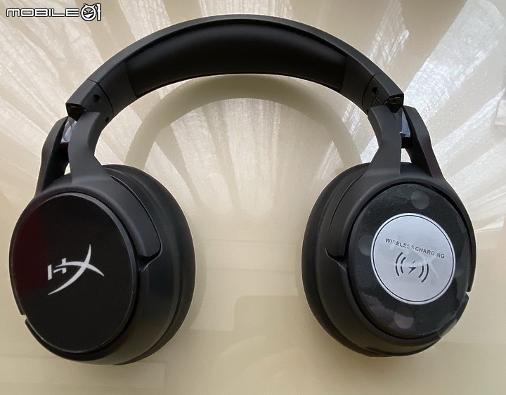 <開箱> 無線拘束 HyperX CLOUD Flight S 7.1 + ChargePlay Base 充電版