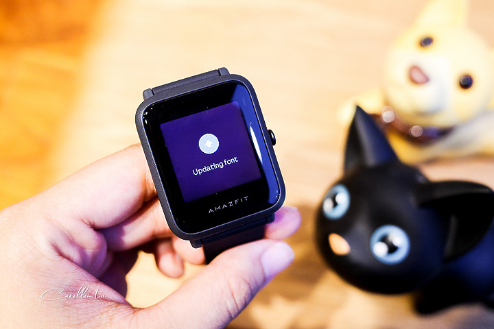 【Amazfit Bip S 開箱】超輕巧，超長續航電力！50M防水，10種運動模式全天心律監測