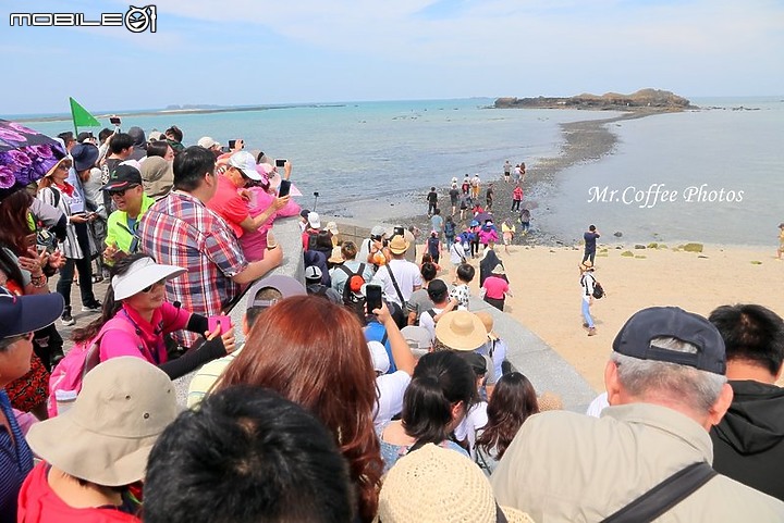 【澎湖三天兩夜】摩西分海散步去外島。早餐來碗牛雜湯、雙色飯團 (6)