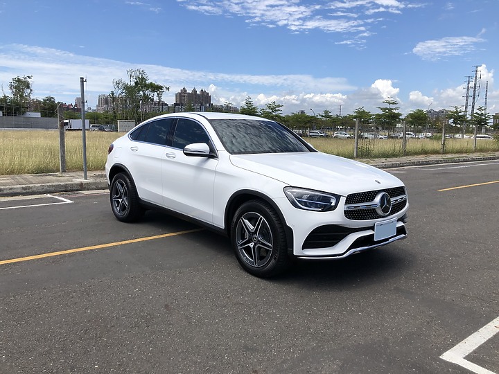 開箱 - GLC 300 COUPE 2020 白