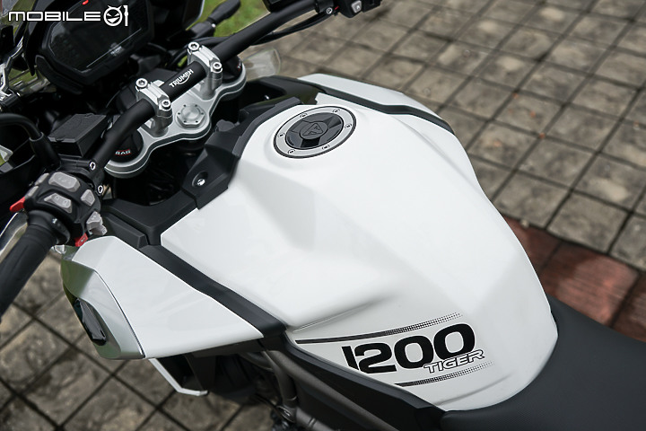 Triumph TIGER 1200 XRᴛ 試駕 頂規大虎絕非虛張聲勢